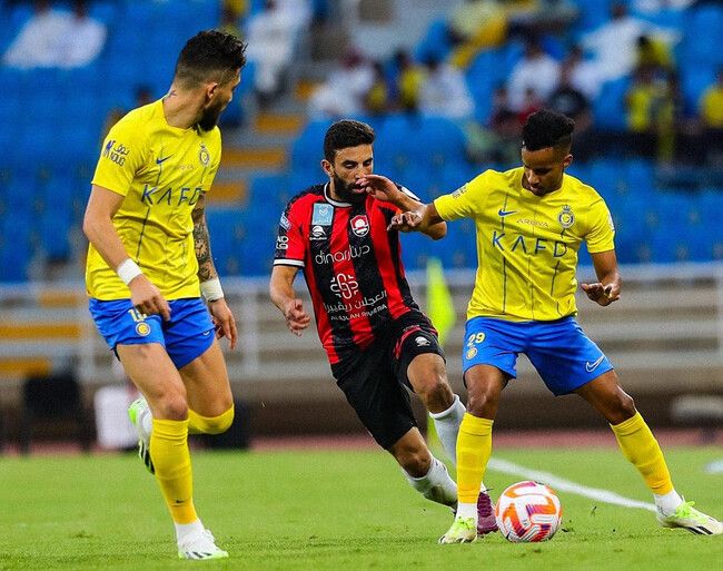 Màn đụng độ Al-Nassr FC vs Al-Raed