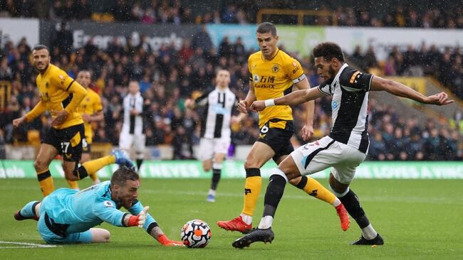 Màn đụng độ Wolves vs Newcastle