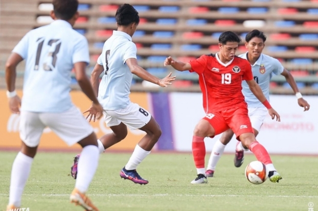 Màn đụng độ Indonesia vs Lào